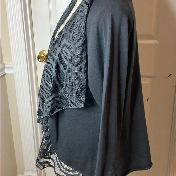 New directions gray cardigan with lace sz 2x - Picture 2 of 4